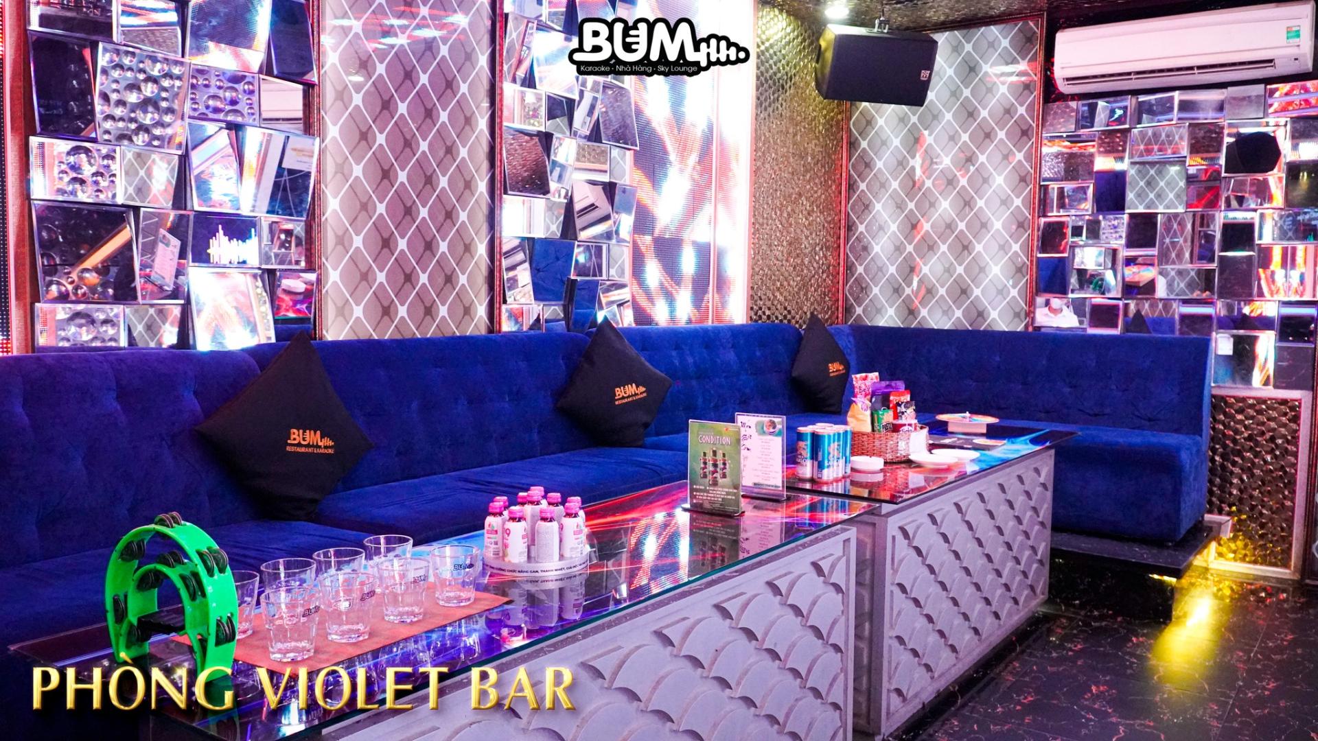 Phòng karaoke Violet vơi màu tím chủ đạo